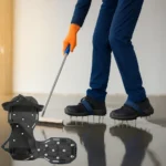 Schoenen met metalen spikes voor epoxyharsvloeren – Professioneel gereedschap